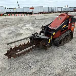 2023 Ditch Witch SK800 Mini Compact Track Loader
