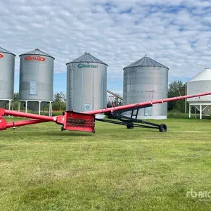 2009 Wheatheart 1071 10 in x 71 ft Swing Grain Auger