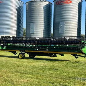 2008 John Deere 930D 30 ft Draper Combine Header