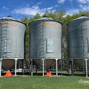 Butler +/- 2200 bu 4 Ring Hopper Grain Bin