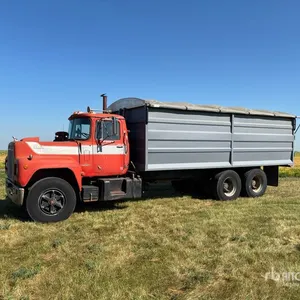 Mack 6x4 Grain Truck