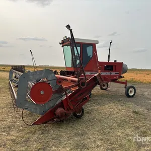 International 5000 Windrower