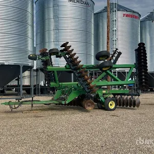 John Deere 650 30 ft Tandem Disc