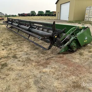 John Deere 930 30 ft Rigid Combine Header