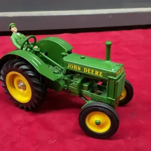 JOHN DEERE ERTL TRACTOR W/ DRIVER