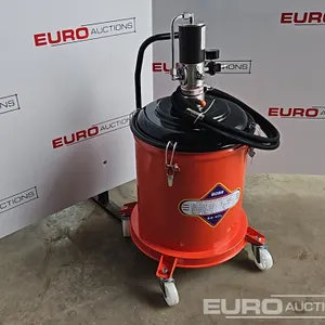 Unused Boss BS-40L 40 Ltr Pneumatic High Pressure Grease Pump 