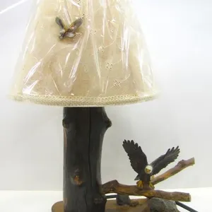 WOOD TABLE LAMP W/ PERCHED EAGLE MADE IN CANADA