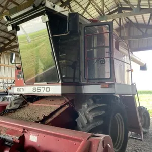 Massy Ferguson 8570 Rotary Combine