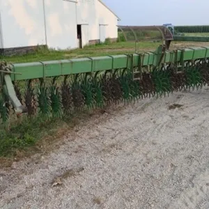 John Deere 22' 400 Rotary Hoe