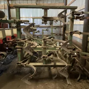 3 pt John Deere 1100 Field Cultivator
