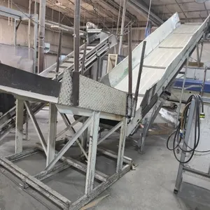 Incline Cleated Belt Conveyor