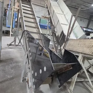 Incline Cleated Belt Conveyor