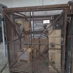 Steel Mesh Storage Cage With Contents