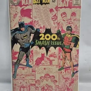 Batman #200 Comic Book - 200th Smash Issue