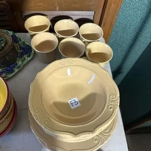 Yellow dish set. 6 cups, 7 bowls, 5 plates