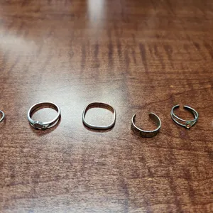 ASSORTED TOE RINGS AND PINKIE RINGS