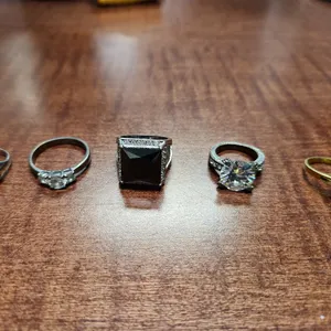 ASSORTED RINGS