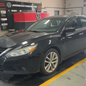 2017  Nissan  Altima  2.5 SV 4dr Sedan