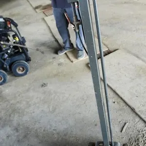 Gray #TSL-50 Air Over Hydraulic Jack