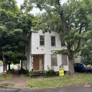 948 STARK St, City of Utica