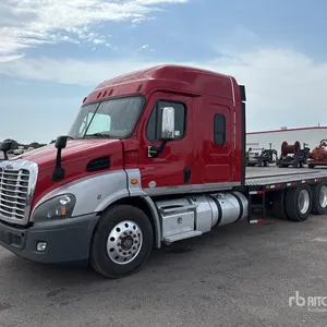 2018 Freightliner Cascadia 113 6x2 Car Carrier Truck