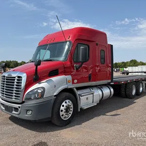 2018 Freightliner Cascadia 113 6x2 Car Carrier Truck