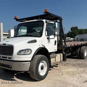 2012 Freightliner Business Class M2 106 rollback truck