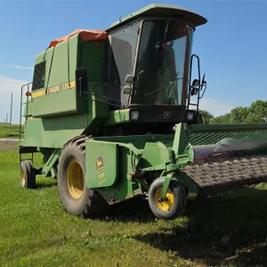 John Deere 4425 Combine w/ 212 Pickup Header
 UNRESERVED