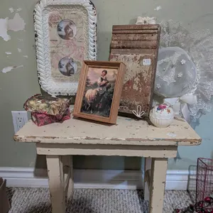 Decorative Table Lot With Print, Tray, Soap, and Accessories