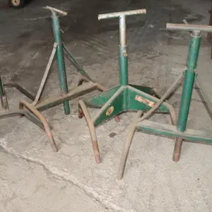 4 Adjustable Material Stands: 27"- 50"