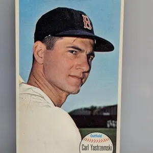 1964 Topps Giant Carl Yastrzemski #48 Corners