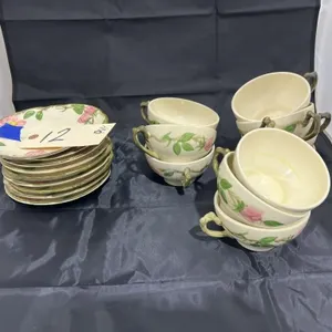 Franciscan Pottery - 19 Saucers & Tea Cups