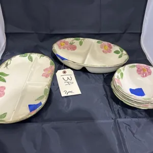 Divided Bowl - Divided Plate chipped - 5 Bowls