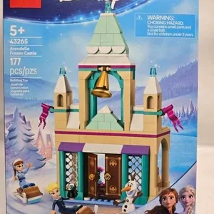 LEGO 43265 Disney Frozen Arendelle Frozen Castle b