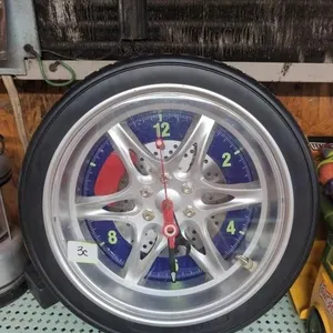 Tire wall clock