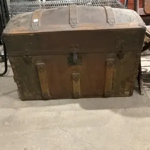 Camelback trunk