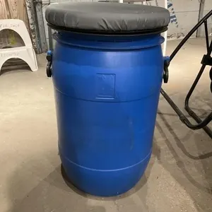 Barrel stool. 27T  with swivel seat