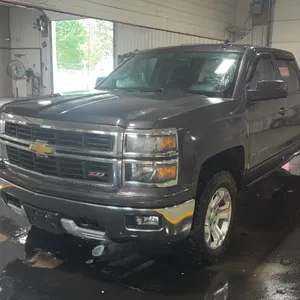 2015  Chevrolet  Silverado 1500  LT Crew Cab 4WD