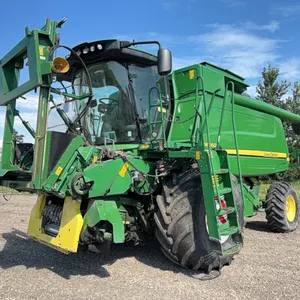 John Deere W660 Hemp Combine