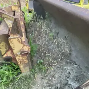 1986 John Deere 544C Attachments