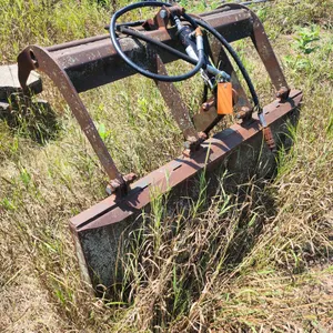 Hydraulic Grapple Attachment