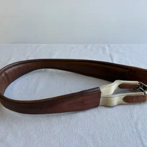 Leather Contoured Girth