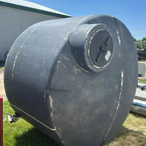 1500 GALLON POLY TANK