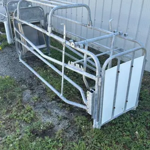 FARROWING CRATE WITH STAINLESS STEEL FEEDER