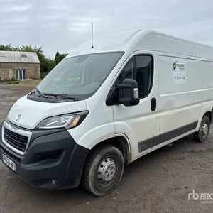 2020 Peugeot Boxer Vehicule Utilitaire Cargo Van