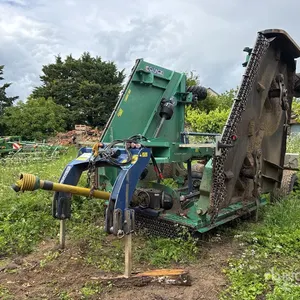 2017 Desvoys BV Master Coupe Girobroyeur 6.3 m Semi-Porte Semi-Mount Rotary Cutter