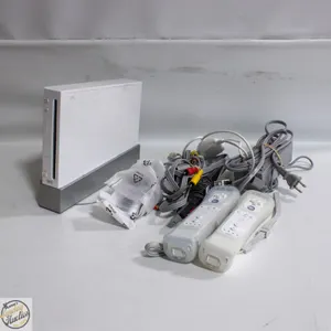 WII CONSOLE WITH ACCESSORIES