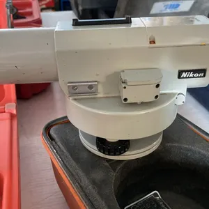NIKON AUTO LEVEL AE-3 SURVEYING INSTRUMENT IN HARD TRANSPORT CASE