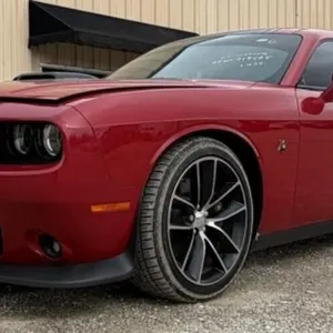 (NC) 2016 Dodge Challenger