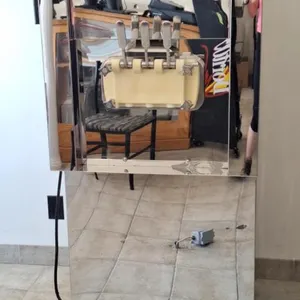 Elvaria Frozen Yogurt Machine